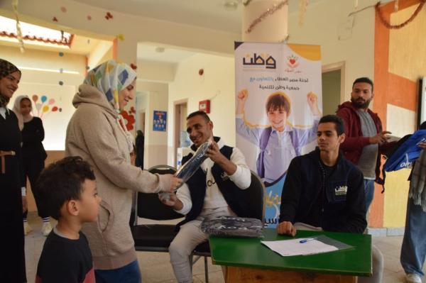 Distributing School Bags